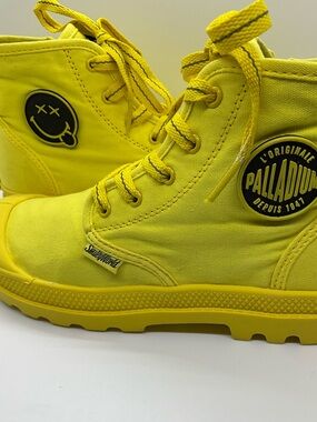 L'Originale PALLADIUM PAMPA SMILEY World Canvas Hi Top Boots Kids Youth Size 2